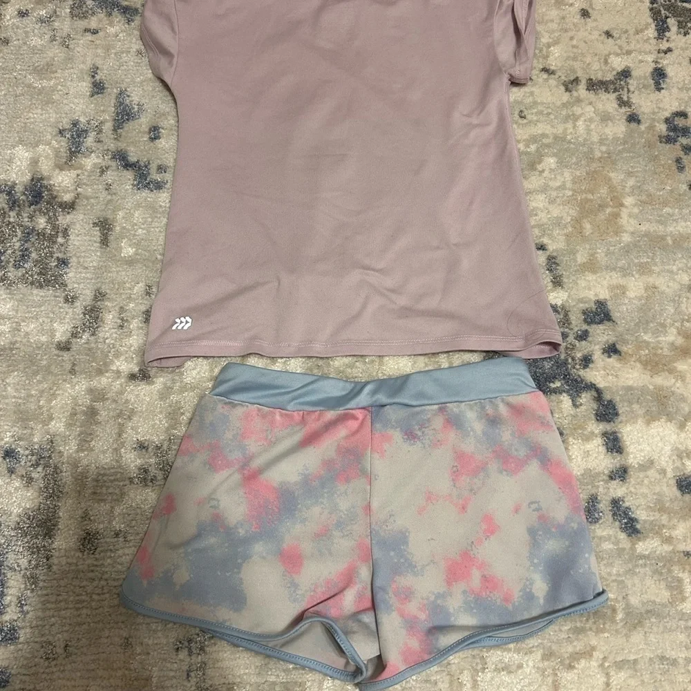 Girls lavender  T-Shirt and Tie-Dye Shorts Set